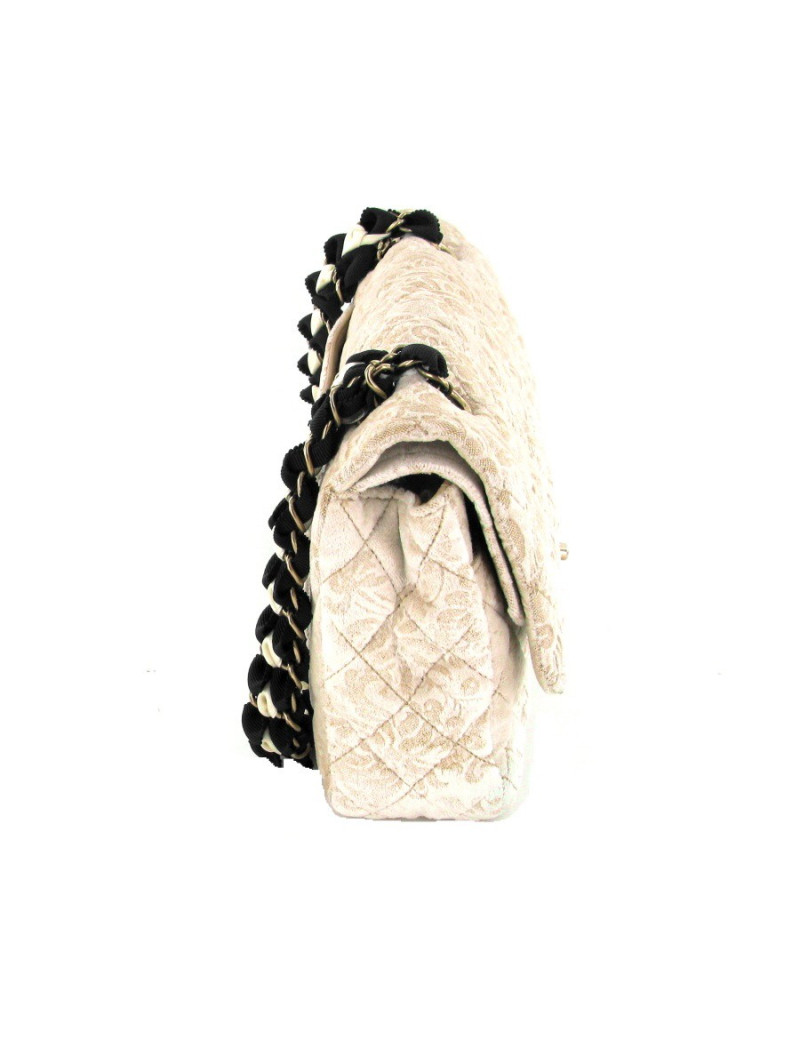 Sac CHANEL série limitée timeless en velours beige brodé de fils dorés