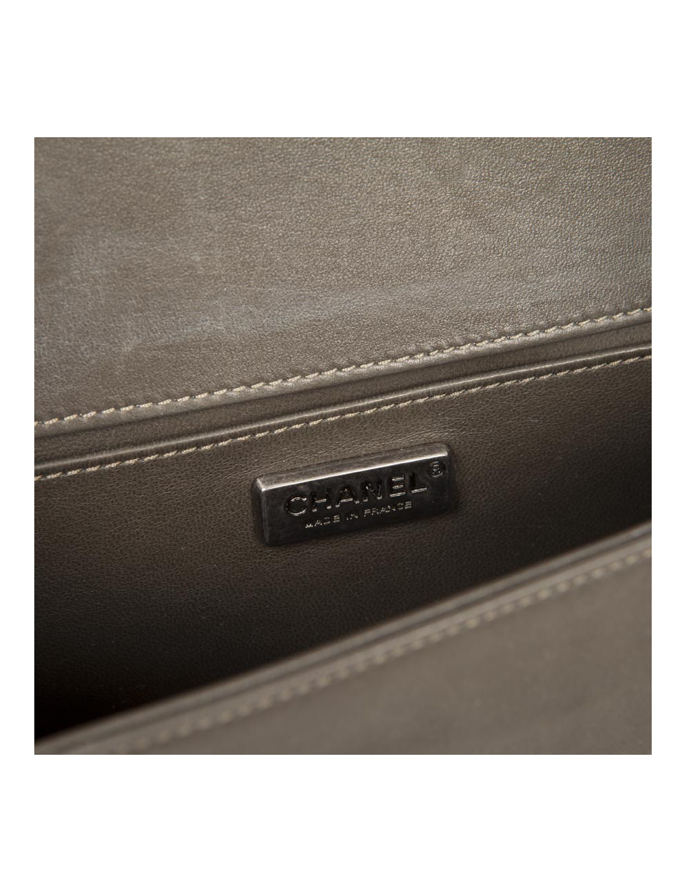 Sac  "Boy" CHANEL en cuir et python vert et or