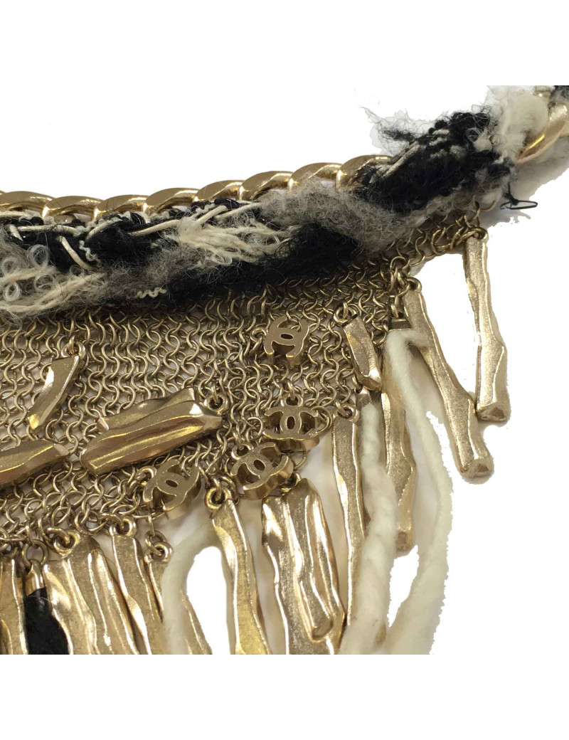 Ceinture CHANEL en cote de maille en métal doré et chutes de laine