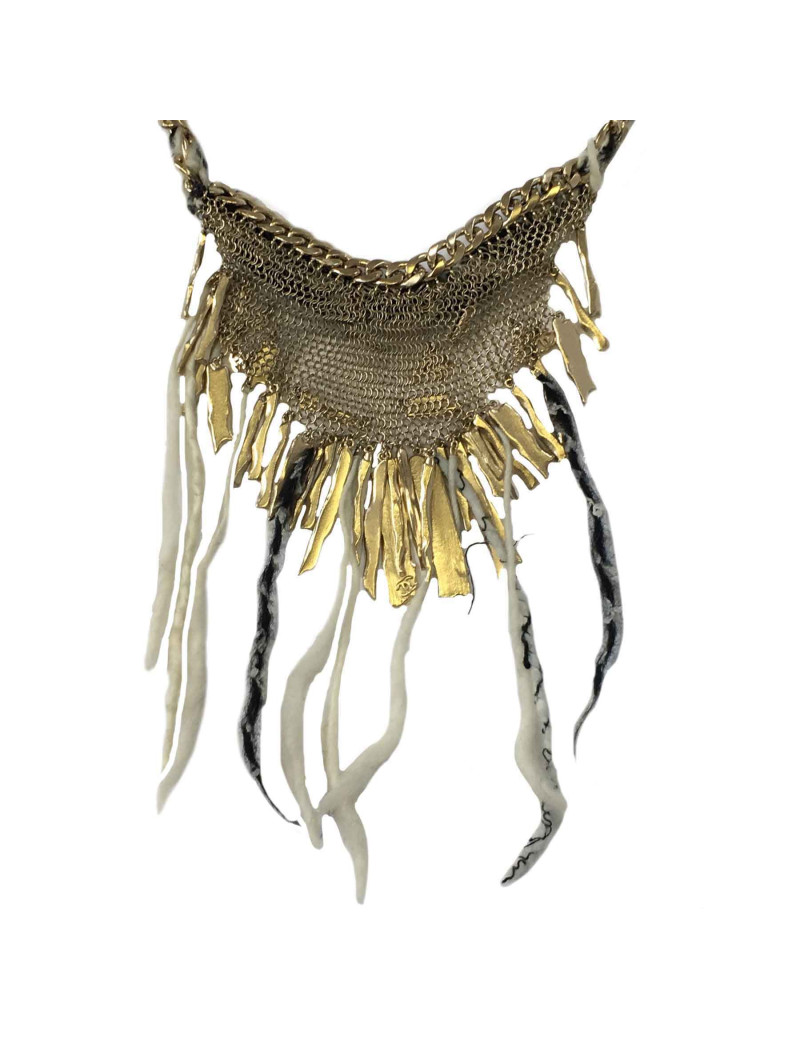 Ceinture CHANEL en cote de maille en métal doré et chutes de laine