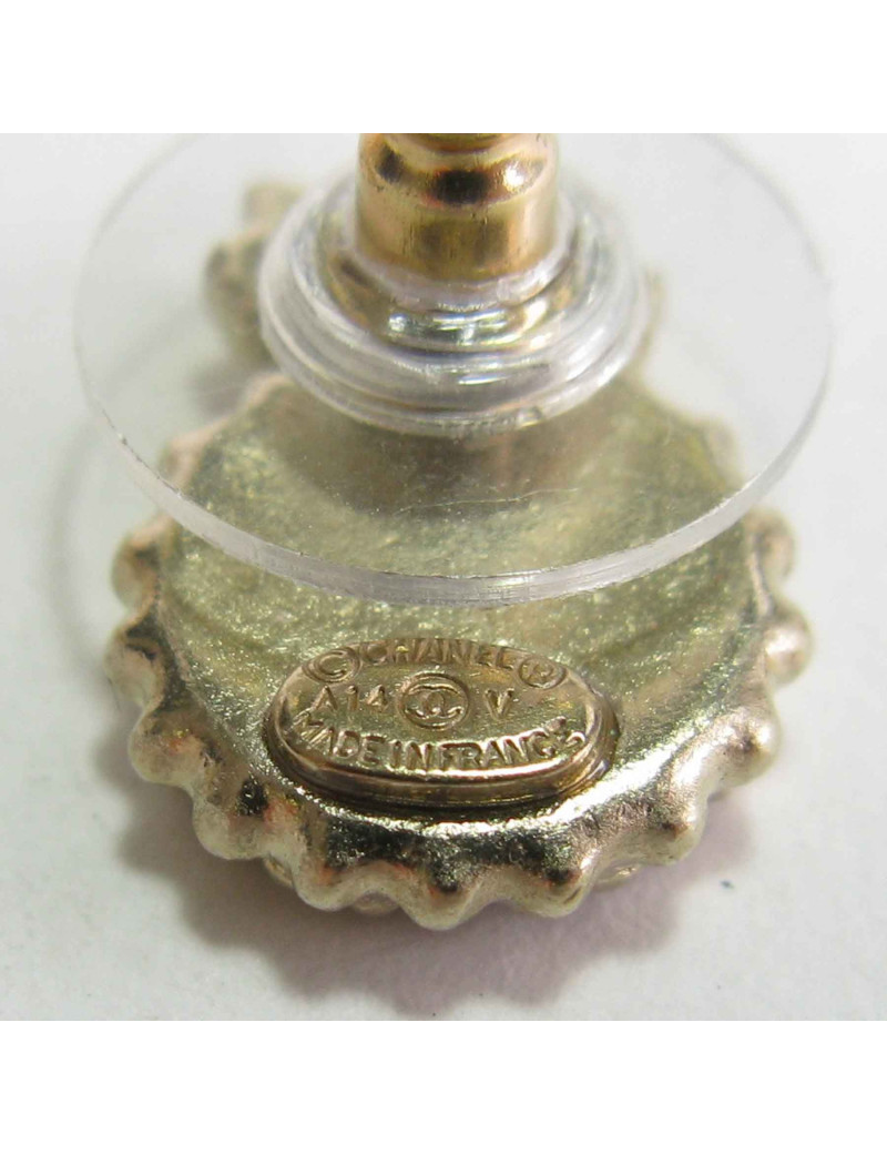 Boucles d'oreilles clous CHANEL en métal doré petit CC noir