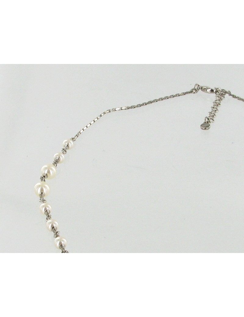 Sautoir CHANEL "CC" et perles nacrées