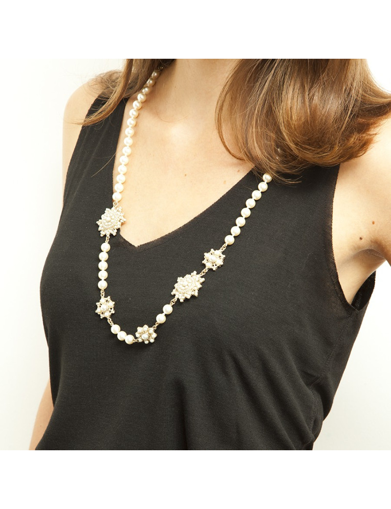 Sautoir CHANEL  perles nacrées