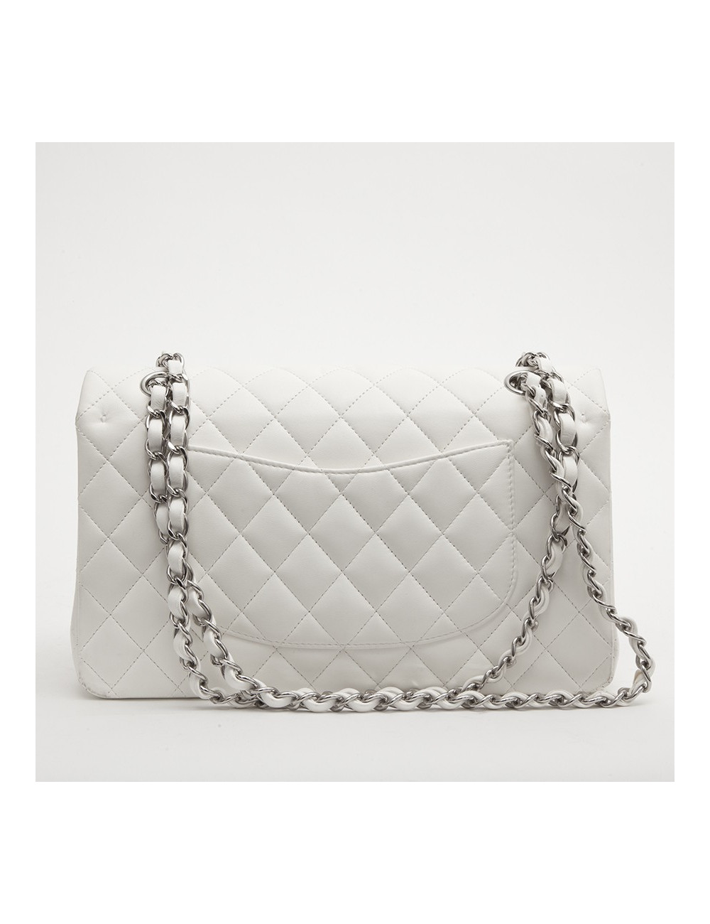 Sac timeless CHANEL cuir d'agneau blanc matelassé
