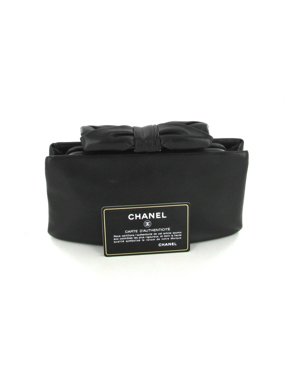 Pochette CHANEL en cuir lisse noir