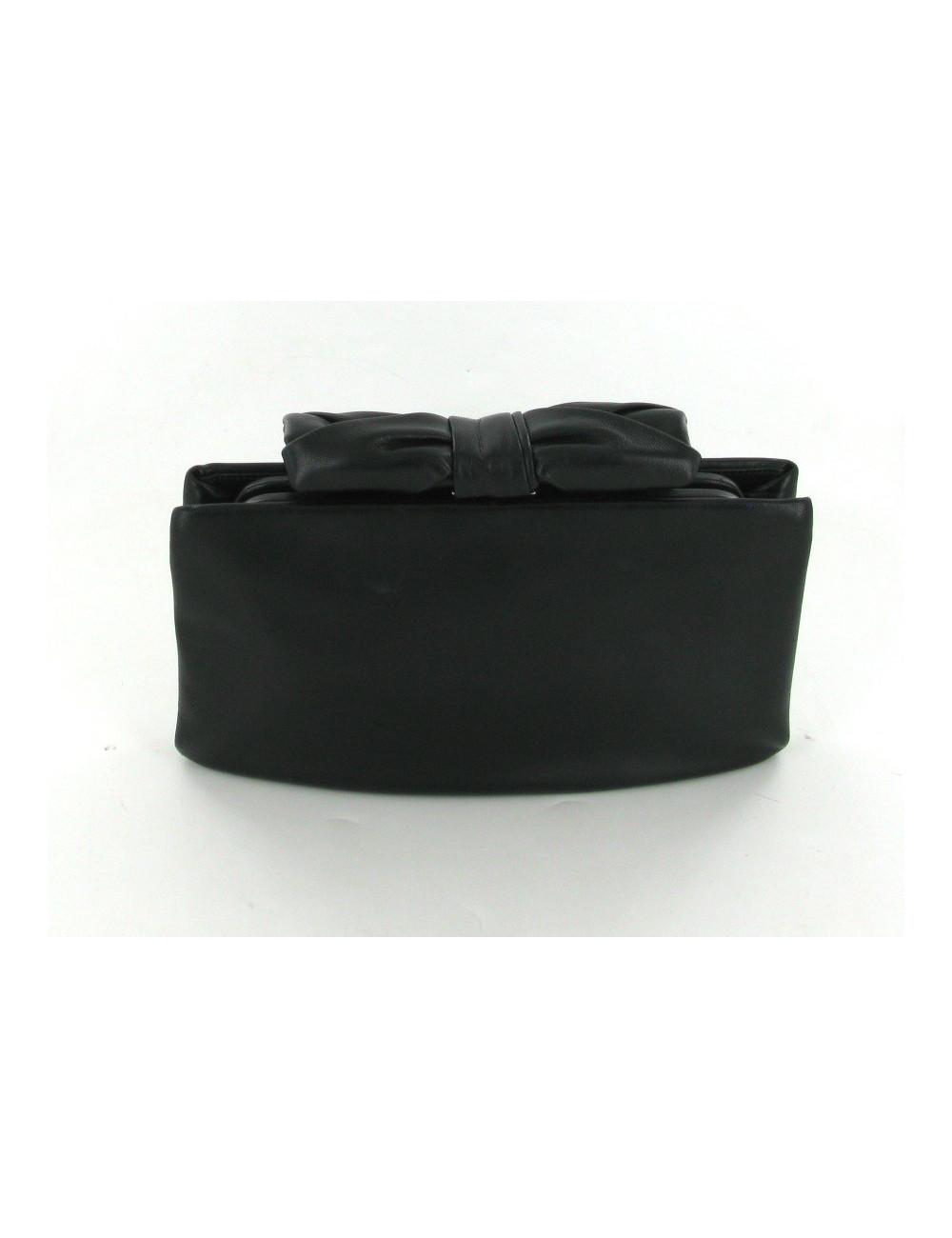 Pochette CHANEL en cuir lisse noir