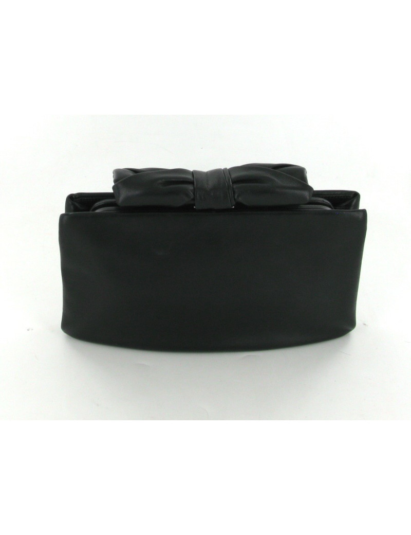 Pochette CHANEL en cuir lisse noir