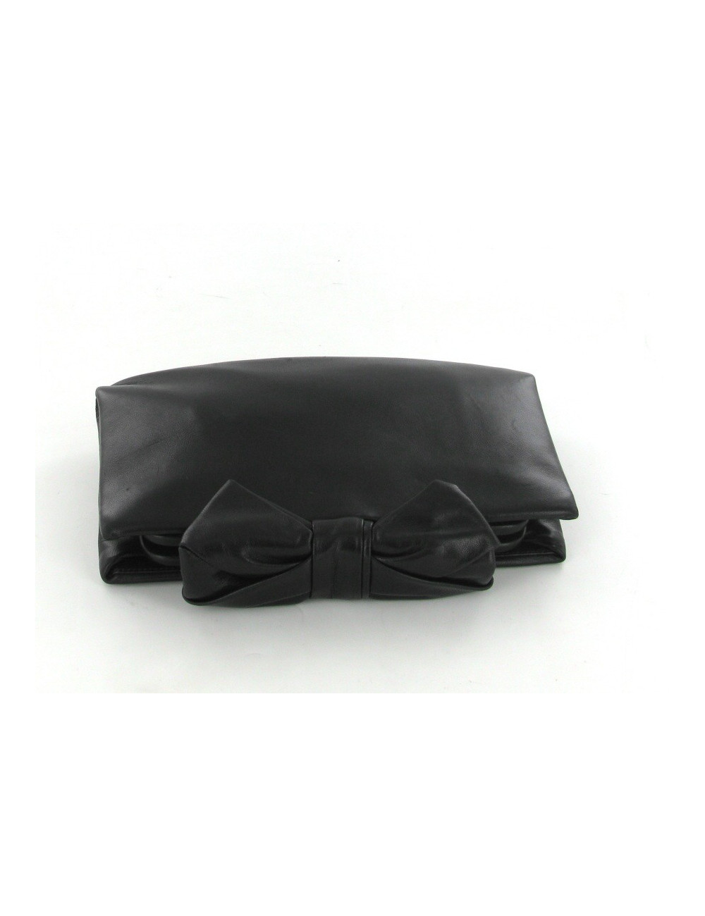 Pochette CHANEL en cuir lisse noir