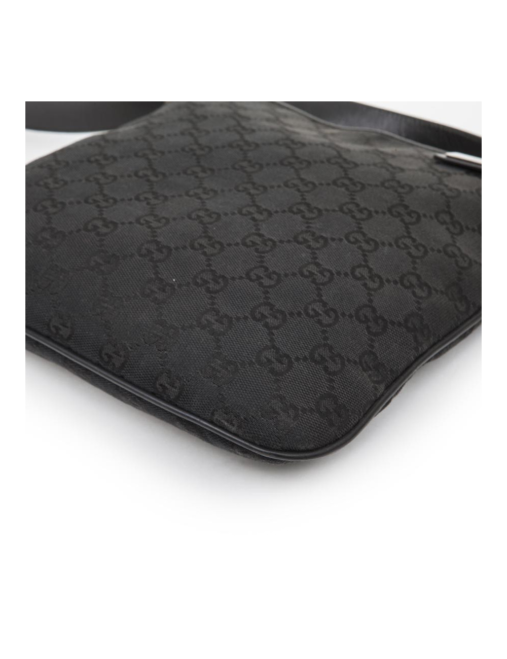 Petit sac  GUCCI en toile noire monogram