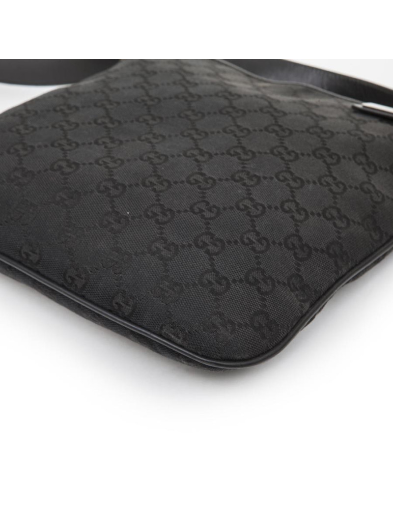 Petit sac  GUCCI en toile noire monogram