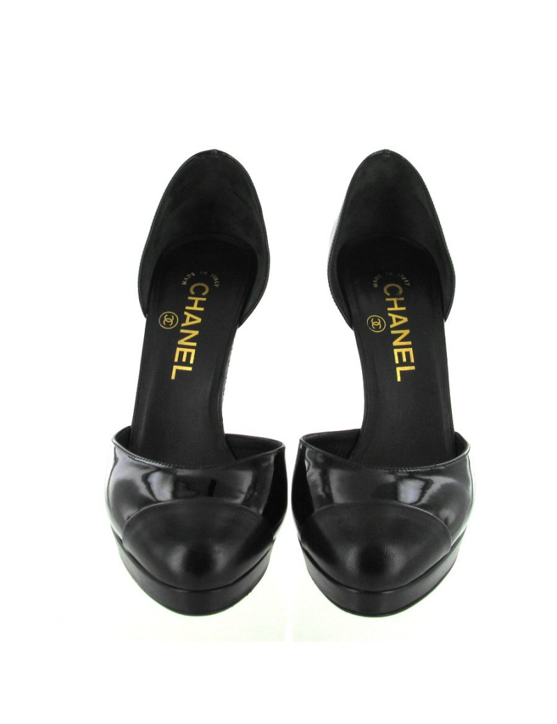 Escarpins CHANEL T37.5 en cuir vernis noir et cuir lisse