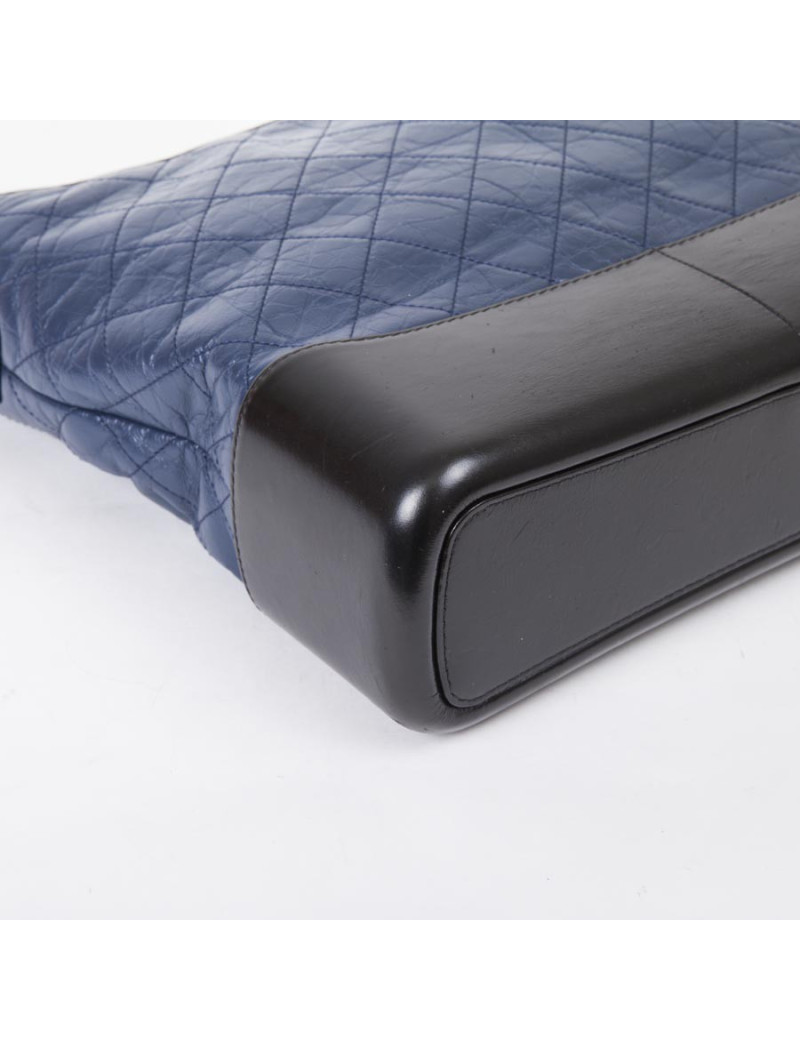 Sac Hobo CHANEL Gabrielle de Chanel en cuir bicolore bleu nuit et noir