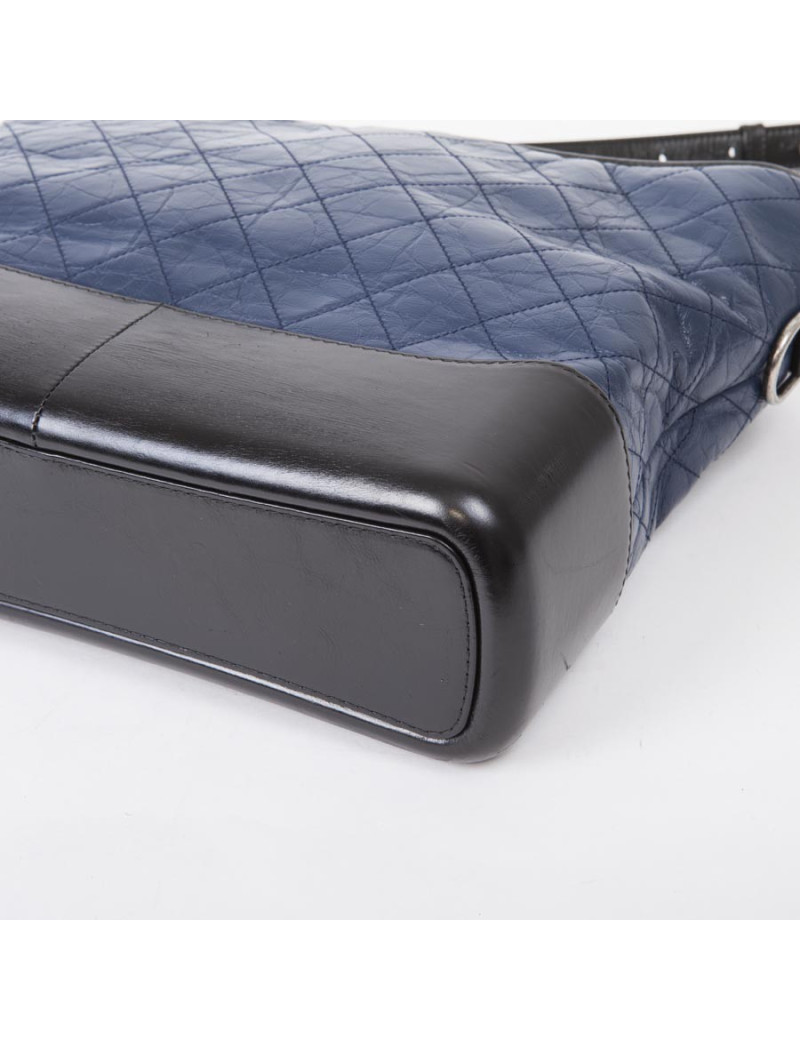Sac Hobo CHANEL Gabrielle de Chanel en cuir bicolore bleu nuit et noir