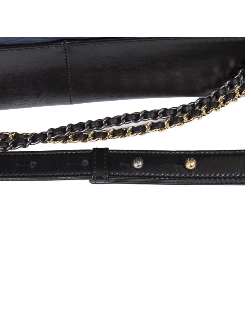 Sac Hobo CHANEL Gabrielle de Chanel en cuir bicolore bleu nuit et noir