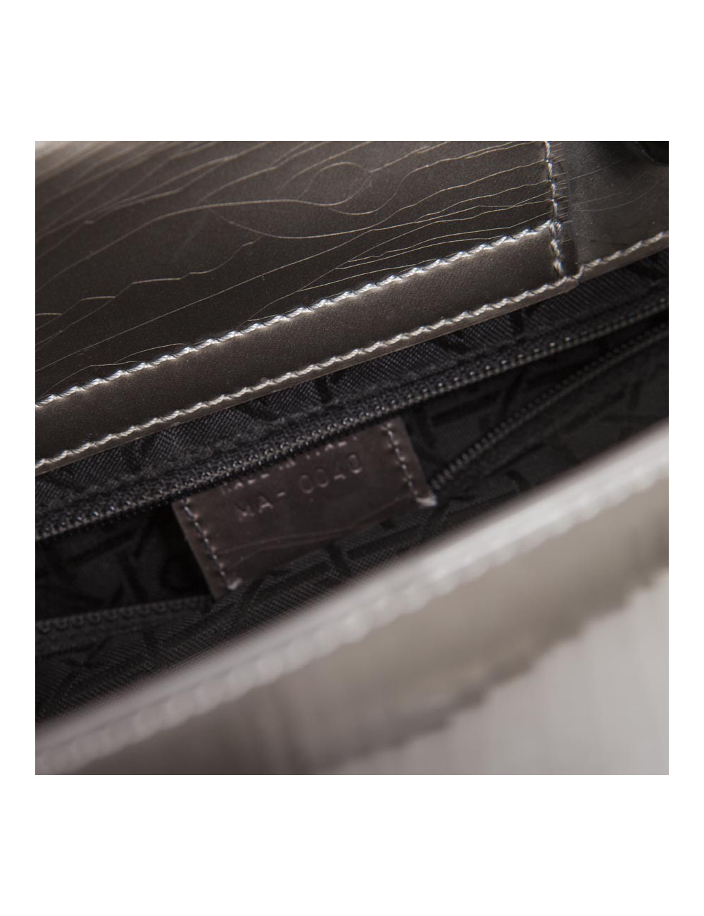 Sac Lady D  DIOR cuir verni  brun