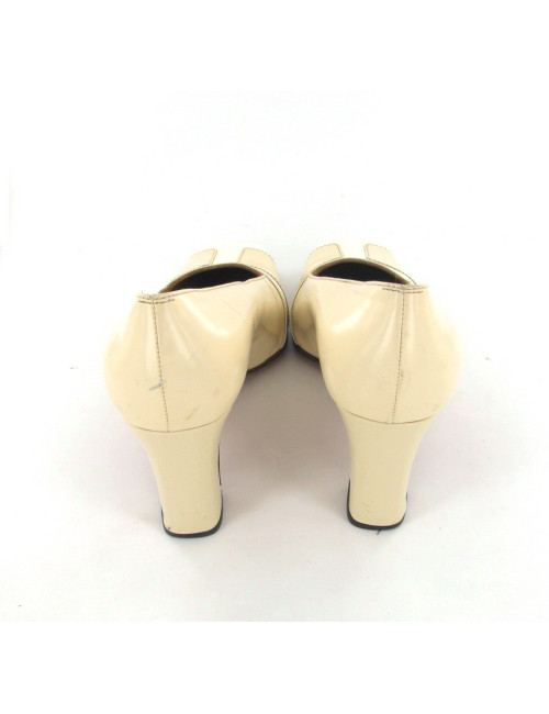 Escarpins HERMES T38.5 vintage en cuir verni beige