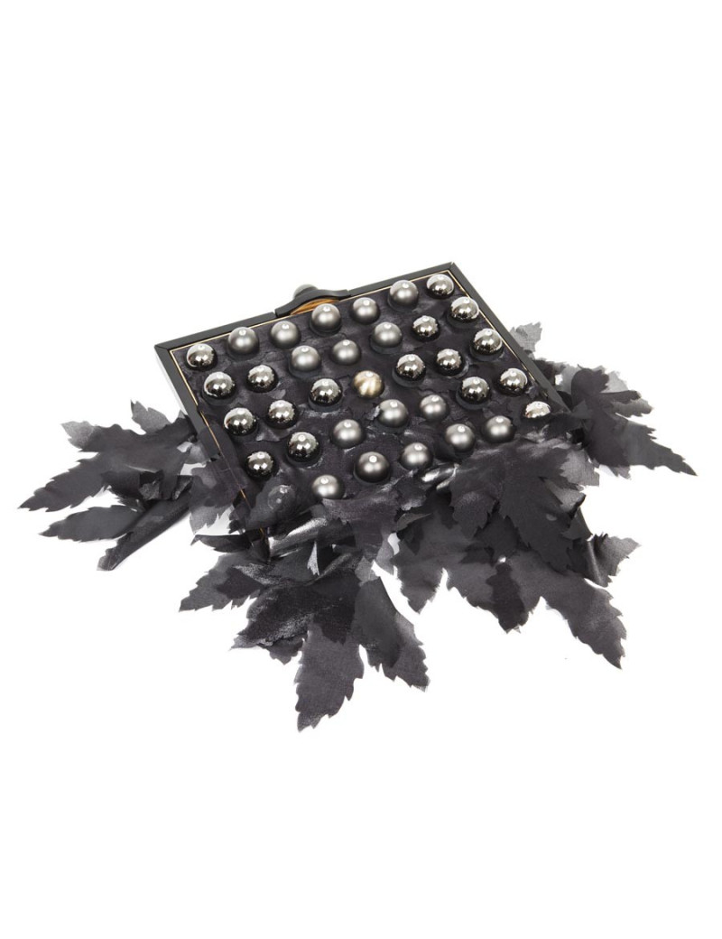 Sac FENDI boules métal noir et argent et pétales en soie 