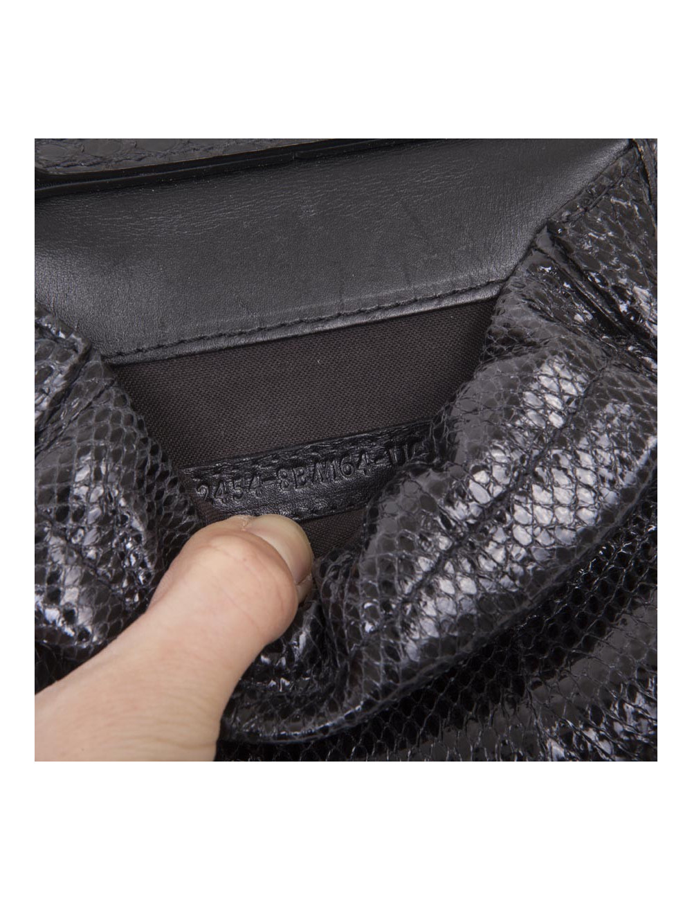 Mini sac FENDI en lézard et pétales brodées noires