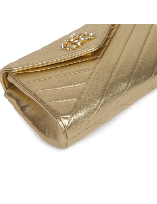 CHANEL vintage evening clutch in gold quilted leather