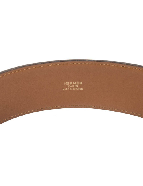 Robe CHANEL noire avec boutons en sigle doré