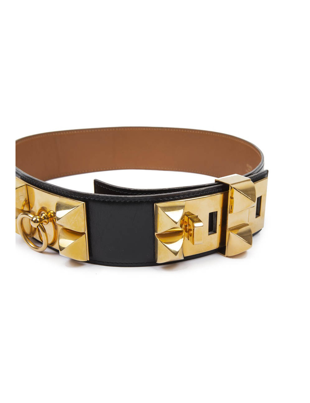 Robe CHANEL noire avec boutons en sigle doré