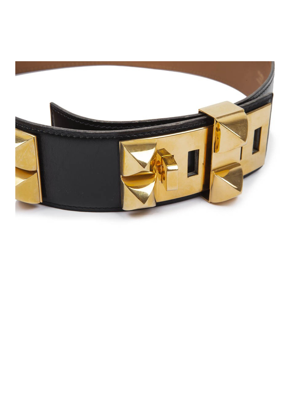 Robe CHANEL noire avec boutons en sigle doré