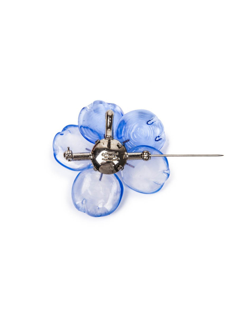 Broche CHANEL bleu ciel