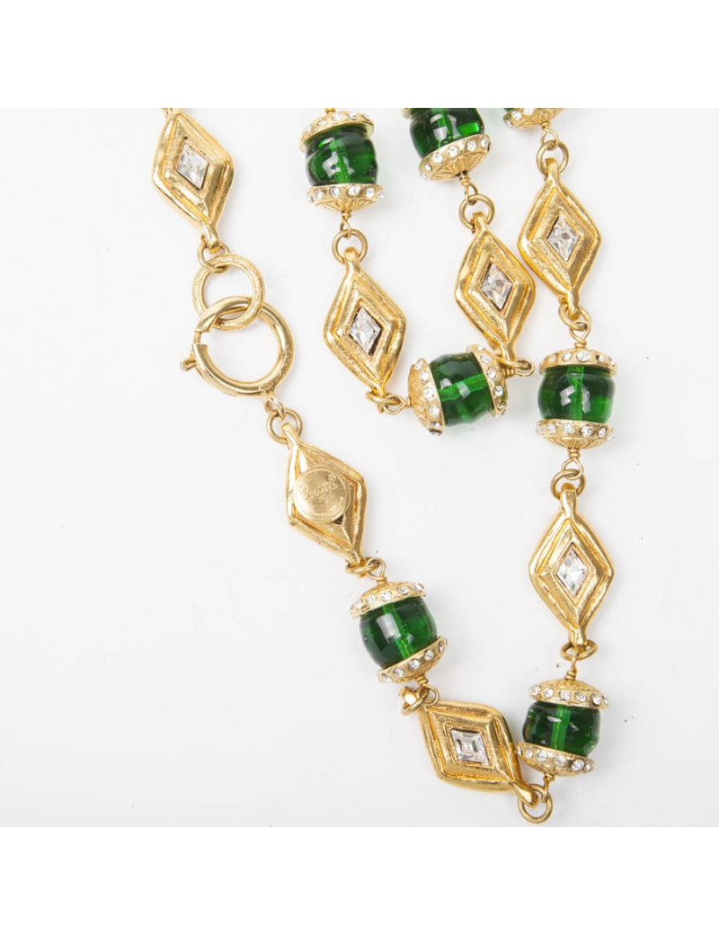 Sautoir CHANEL couleur doré et émeraude