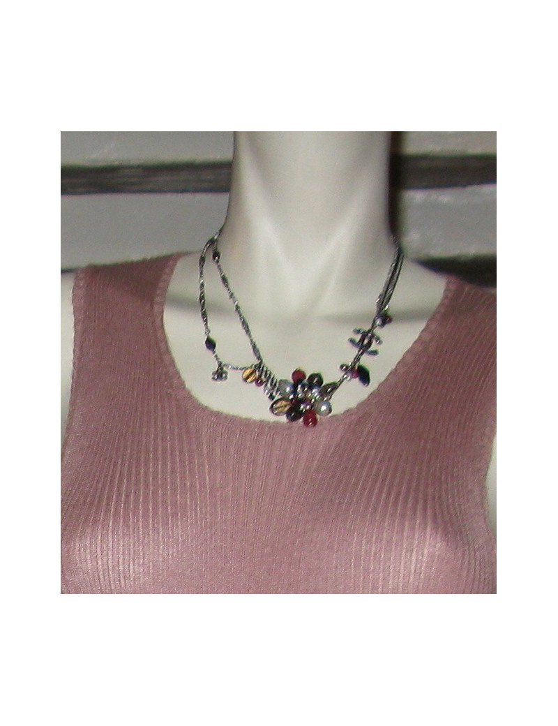 Collier court CHANEL pendentif fleur