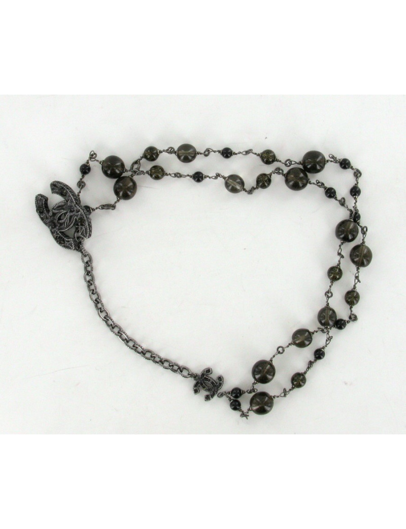 Ceinture-sautoir CHANEL en métal argenté et perles