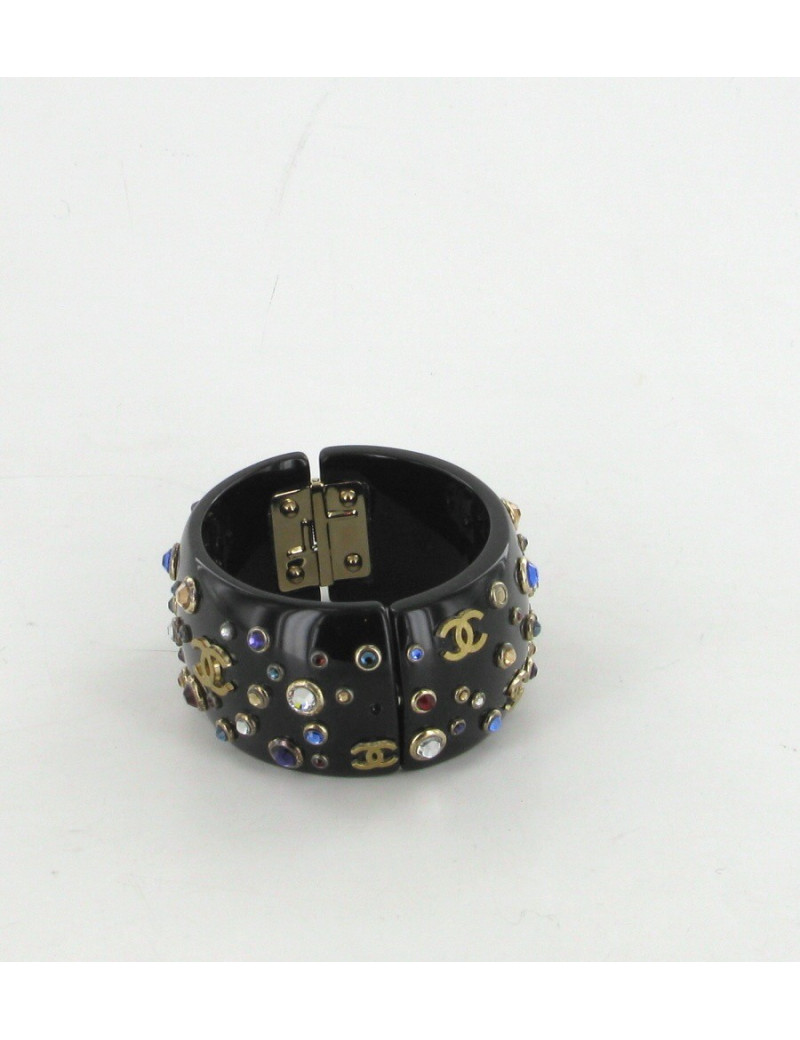 Manchette CHANEL serti de strass et sigle CC