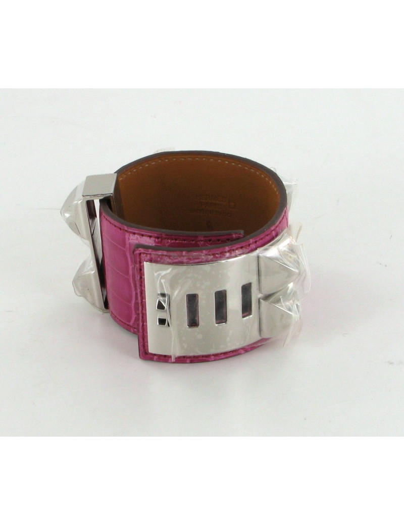 Manchette collier de chien HERMES en cuir fushia
