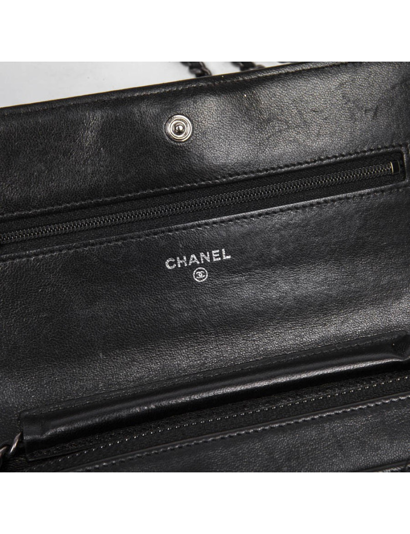 mini sac CHANEL en cuir d'agneau noir