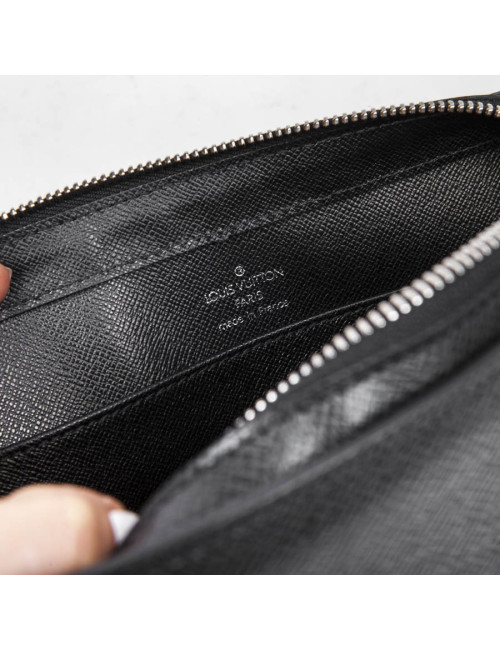 LOUIS VUITTON travel pouch in brown taiga leather