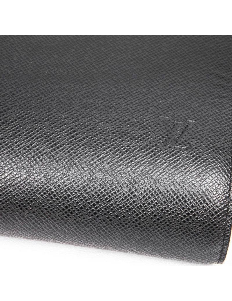 Pochette LOUIS VUITTON de voyage en cuir Taiga brun