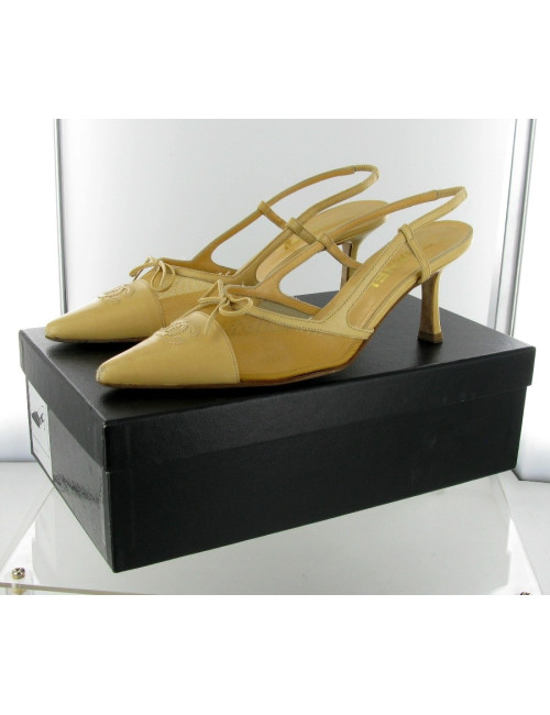 Escarpins cuir beige CHANEL