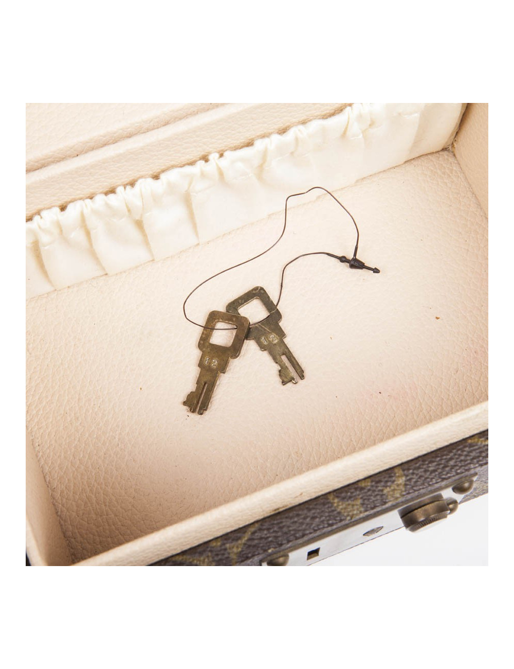 Mini malle à bijoux LOUIS VUITTON