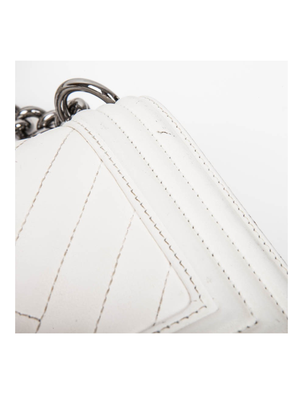 CHANEL 'Boy' flap bag in white quilted leather