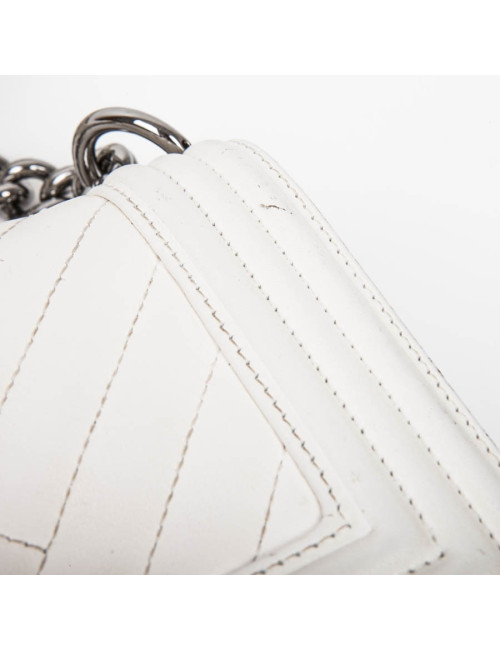 CHANEL 'Boy' flap bag in white quilted leather