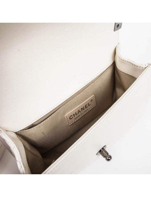 CHANEL 'Boy' flap bag in white quilted leather