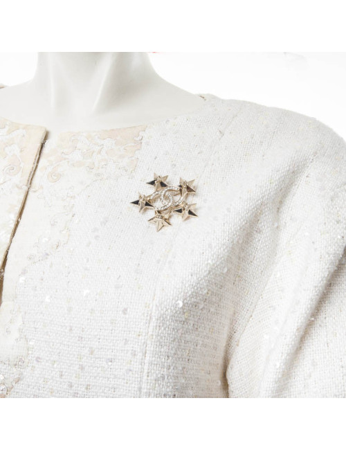 Broche "Paris-Dallas" CHANEL  avec double C  au centre strass