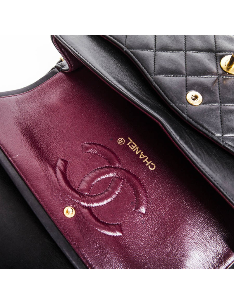 Sac timeless CHANEL en cuir d'agneau noir 