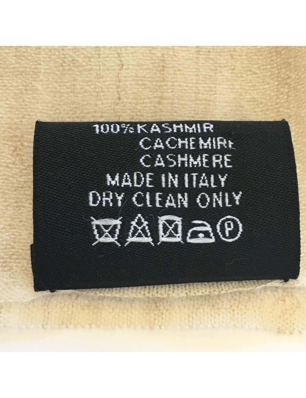 xxx Châle CHANEL en cachemire écru et marron clair