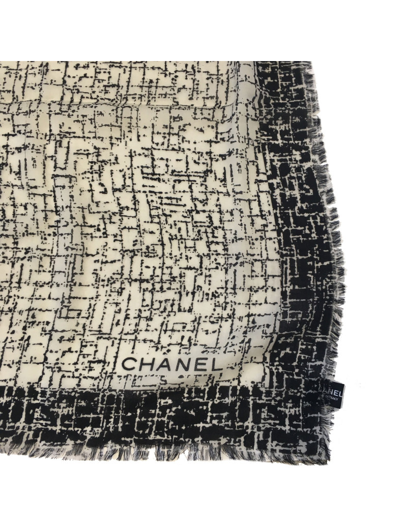 CHANEL Shawl in Gray and Black Cashmere and Silk