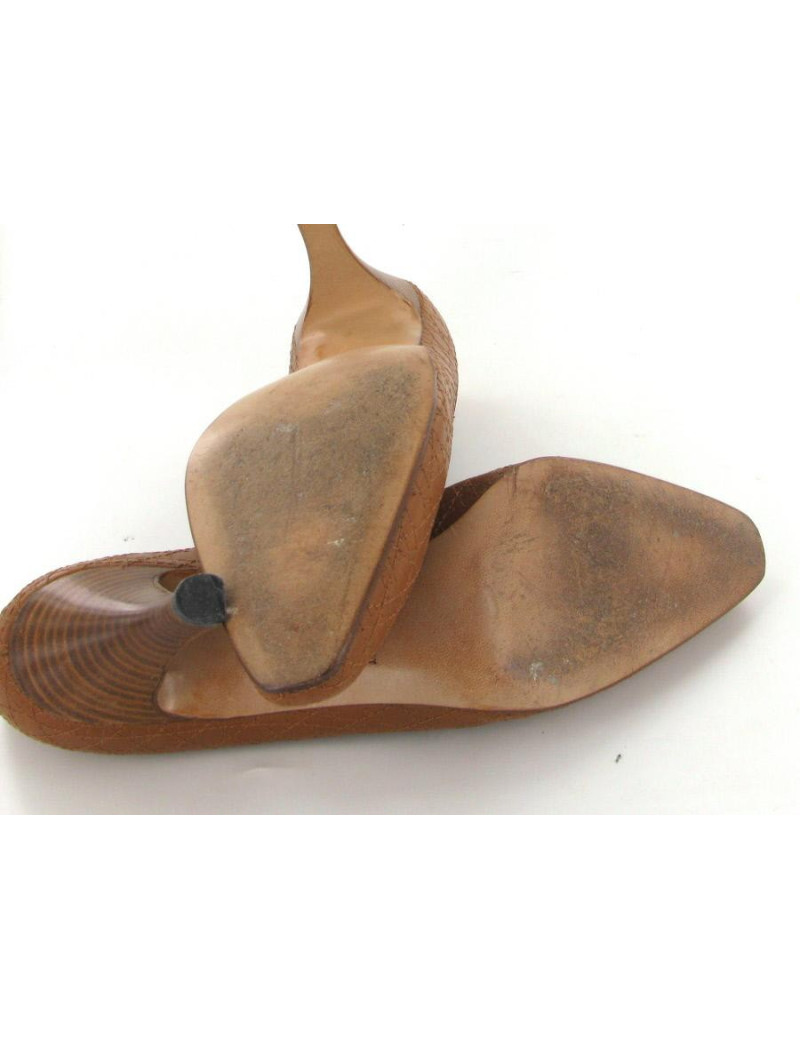 Escarpins CHRISTIAN DIOR T 38 en cuir marron