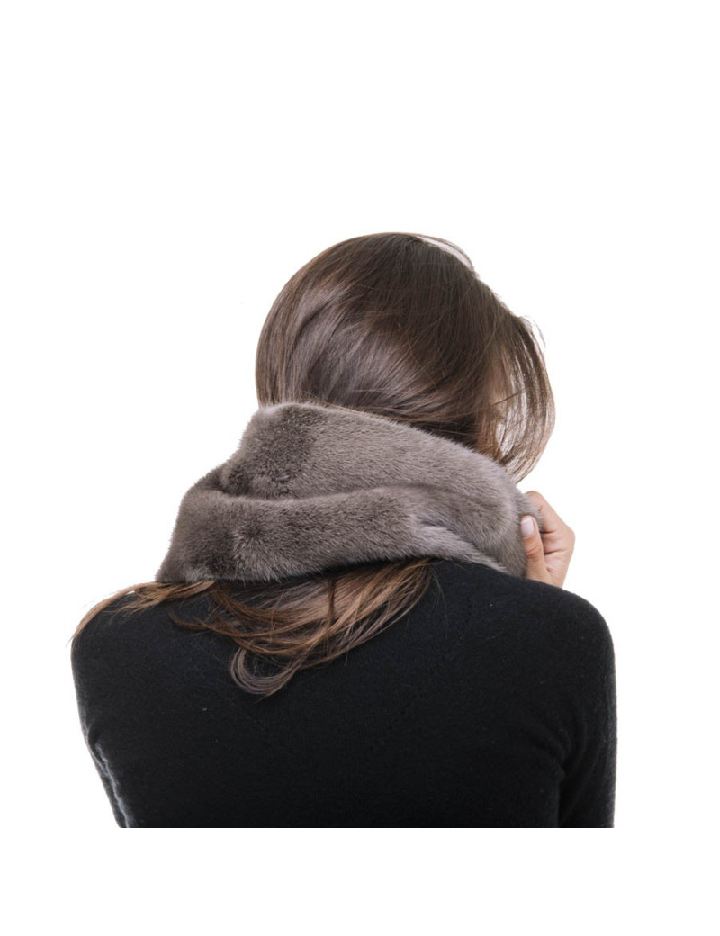 N8 round neck in taupe color mink