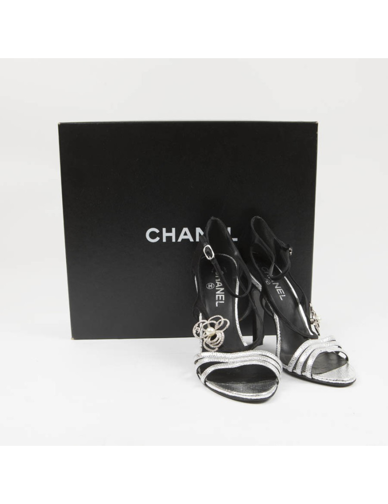 Sandales t 38.5 CHANEL camélia strass