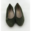 Shoes CHANEL T38 green suede