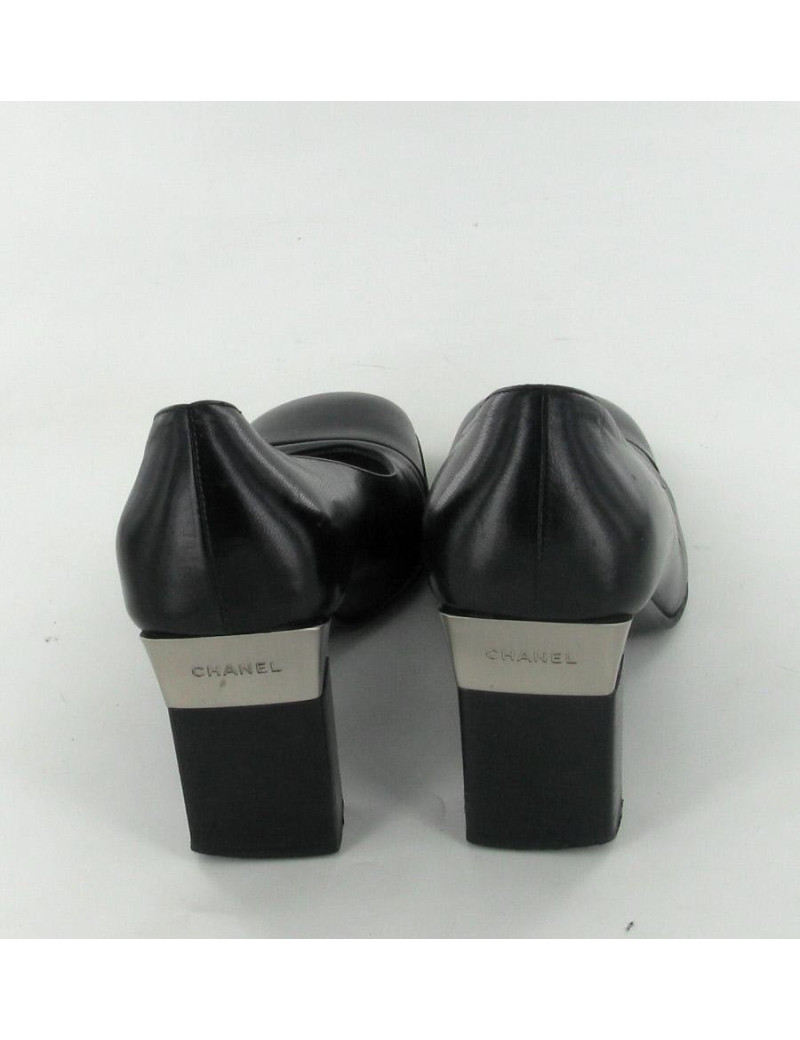 Escarpins CHANEL T35 en cuir noir