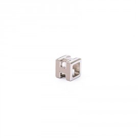 HERMES cage d'H pendant in beige lacquered palladium plated metal